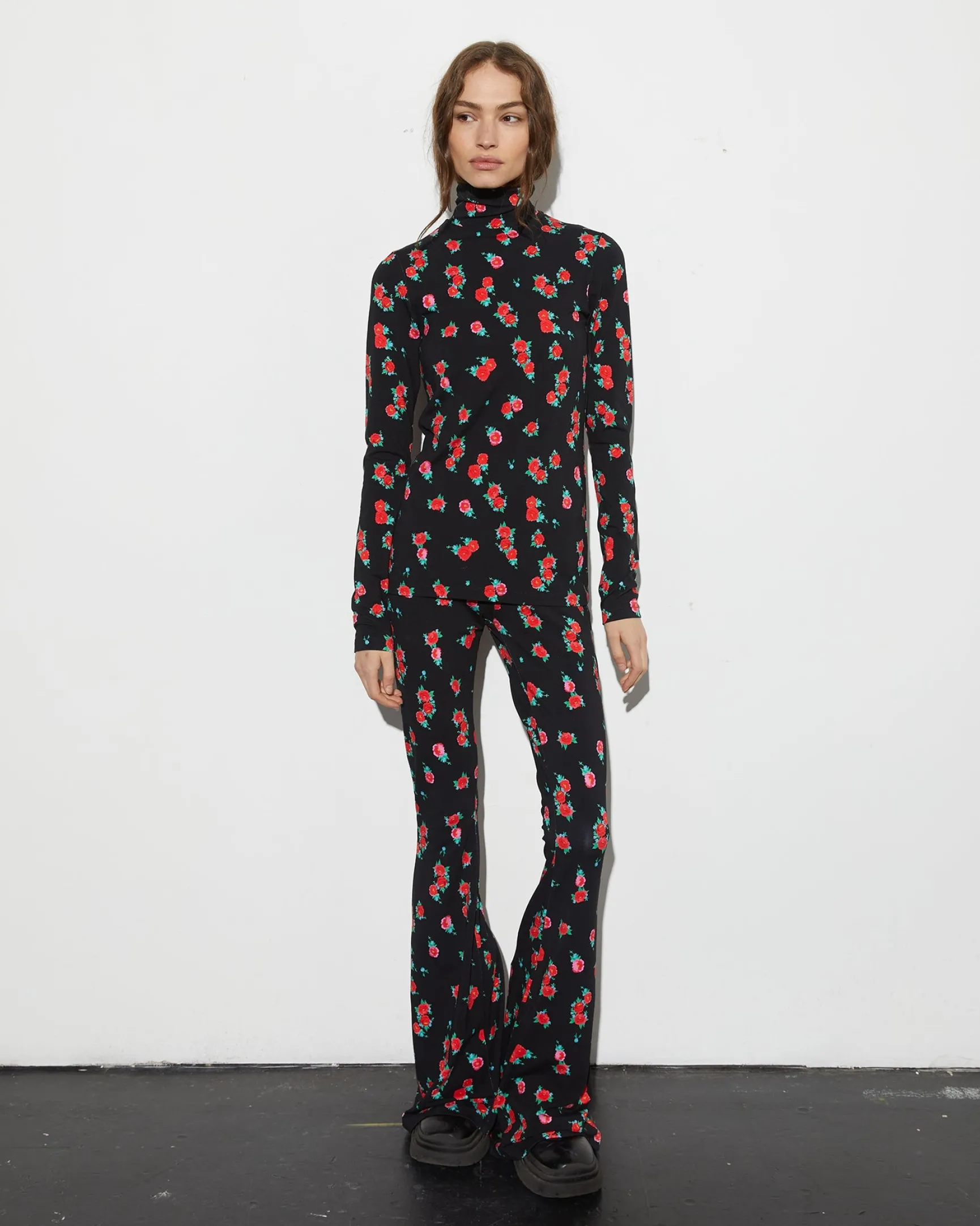 Violetta Flared Leggings | Black