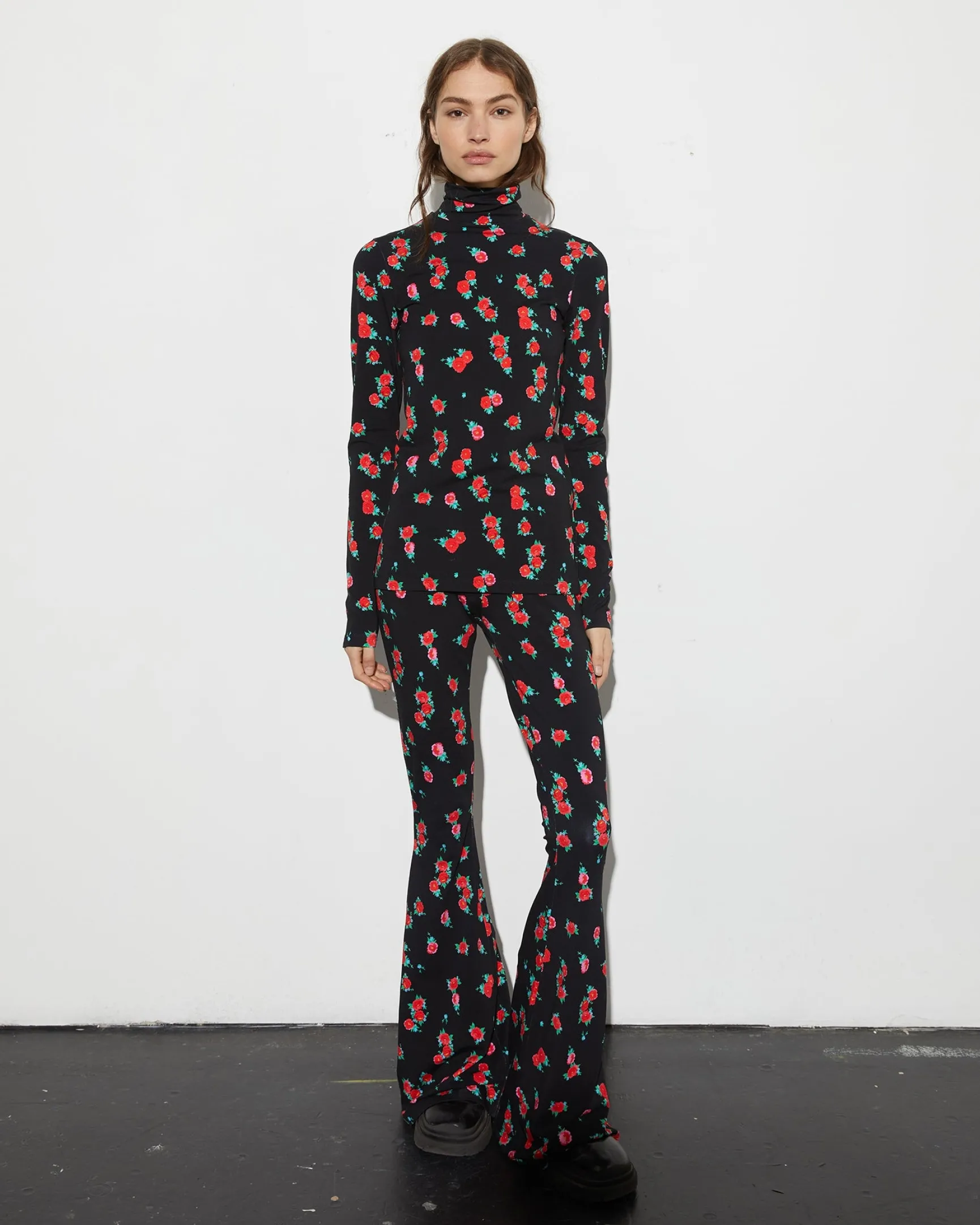 Violetta Flared Leggings | Black