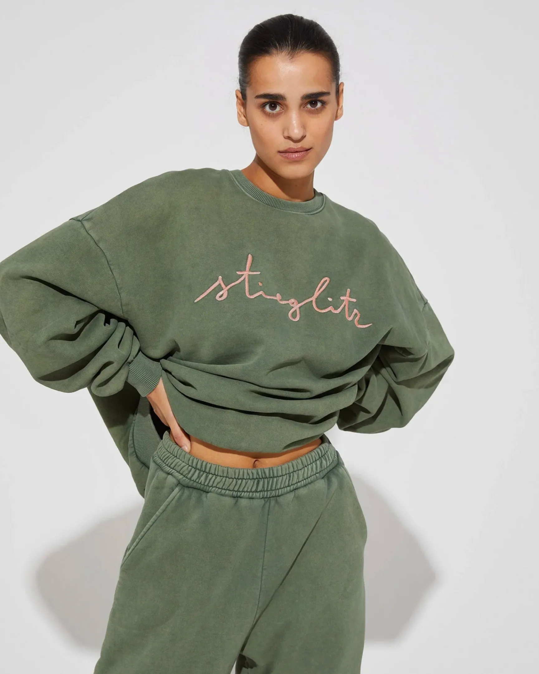 Worn Out Sweater | Green